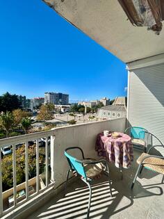 Dvosoban stan 82m2 - Bar - Centar grada