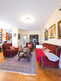 Trosoban stan 96m2 - Podgorica - Stari Aerodrom