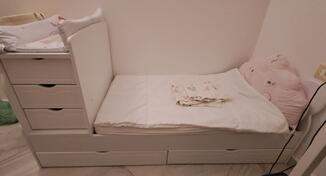 Jednokrevetni krevet sa fiokama, korišćen samo nekoliko noći!