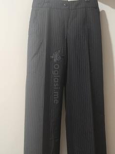 Armani Emporium crne pantalone 