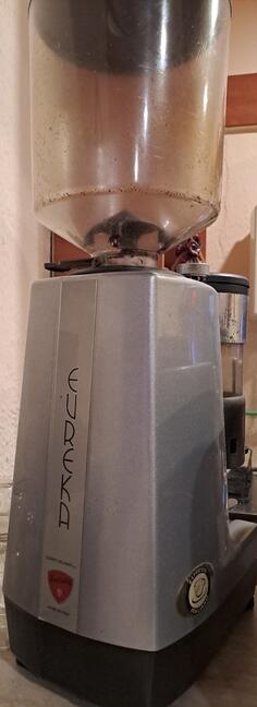 Nameštaj za ugostiteljstvo