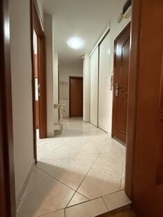 Jednosoban stan 63m2 - Podgorica - Preko Morače