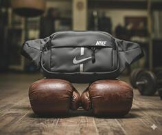 Muska torbica Nike 9e