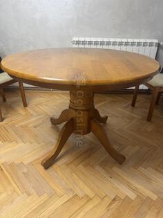 Prodajem trpezarijski sto