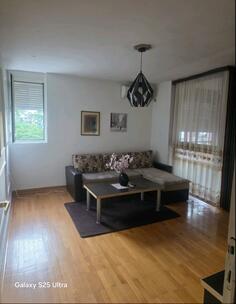 Garsonjera 40m2 - Podgorica - Blok 5