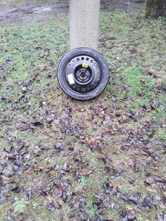 Fabričke felne i Miselin gume