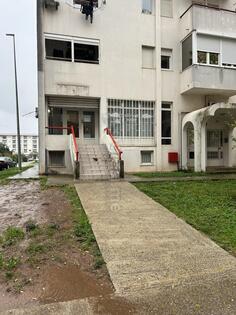 Kancelarija 34m2 - Podgorica - Stari Aerodrom