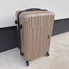 Putni kofer dimenzija 69cm x 41.5cm x 25cm