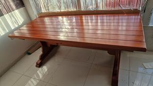 Prodajem baštenski sto puno drvo 90x200x75cm