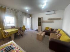 Dvosoban stan 63m2 - Podgorica - Blok 9