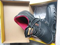 Beorol radne cipele br.43