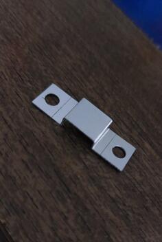 Drzac / Nosac / Stezaljka za led rgb trake 8 komada NOVO