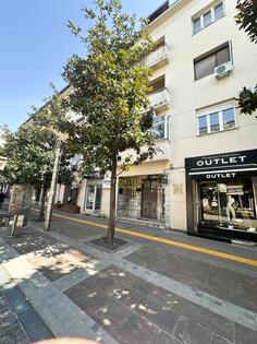 Dvosoban stan 75m2 - Podgorica - Centar grada