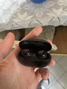 Prodajem nove slušalice Redmi buds 3, dobijene na poklon potpuno nove.