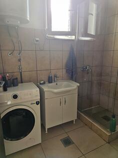 Porodična kuća 75m2 - Danilovgrad - Grlić