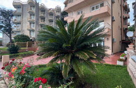 Trosoban stan 1140m2 - Herceg Novi - Meljine