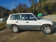 Toyota - RAV 4 - 2.0