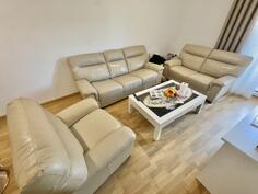 Scavolini Italijanska Kozna Garnitura