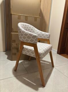 Trpezarijske stolice