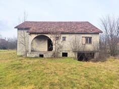 Porodična kuća 112m2 - Nikšić - Nikšić (uži dio)