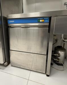 Mašina za pranje posuđa