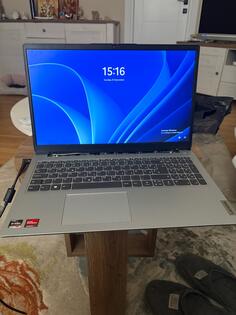 Lenovo - 14" AMD Ryzen 5 8GB GB