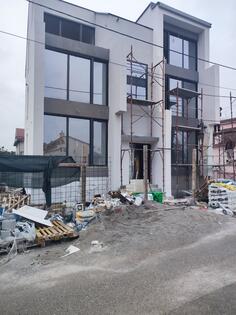 Trosoban stan 100m2 - Podgorica - Zagorič