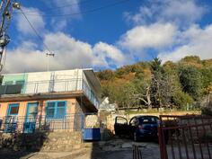 Porodična kuća 72m2 - Bar - Đinđinovići