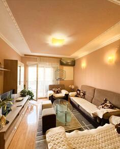 Dvosoban stan 64m2 - Podgorica - Stari Aerodrom