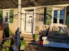 Trosoban stan 110m2 - Tivat - Lepetani Donja Lastva