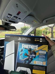 Sony - PlayStation 4