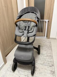 Stokke Xplory X sa dvije korpe