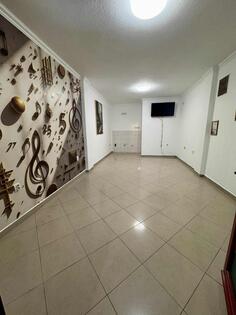 Lokal 25m2 - Bar - Centar grada