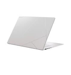 Asus Zenbook s16 - 17" AMD Ryzen 9 Pro 32GB GB