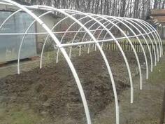 Prodajem 2 Montažna PVC plastenika sa opremom(bez najlona)