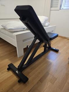 Bench klupa kao nova,podesiva