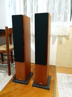 Tannoy Revolution R2