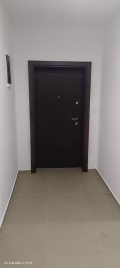 Dvosoban stan 66m2 - Podgorica - Preko Morače Bulevar Jovana Tomaševića