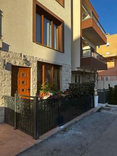 Jednosoban stan 46m2 - Budva - Lazi