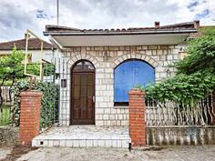 Lokal 25m2 - Podgorica - Masline