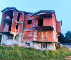 Porodična kuća 650m2 - Podgorica - Zagorič