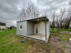 Vikendica 28m2 - Podgorica - > Okolina grada