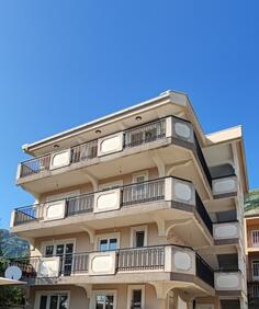 Dvoiposoban stan 81m2 - Bar - Sutomore