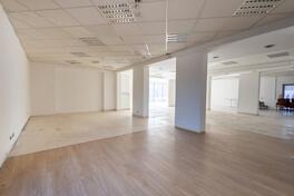 Poslovna zgrada 1161m2 - Podgorica - Golubovci