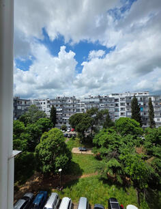 Dvosoban stan 75m2 - Podgorica - Preko Morače