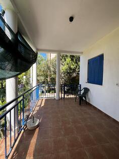 Porodična kuća 60m2 - Bar - Sutomore