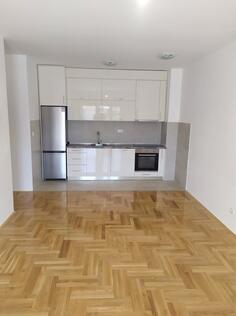 Dvosoban stan 66m2 - Podgorica - Stari Aerodrom