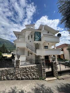 Porodična kuća 65m2 - Bar - > Okolina grada