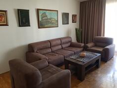 Dvosoban stan 67m2 - Bar - Centar grada