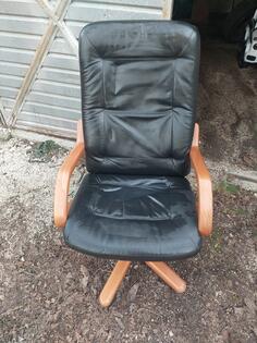 Kožna fotelja za radni sto